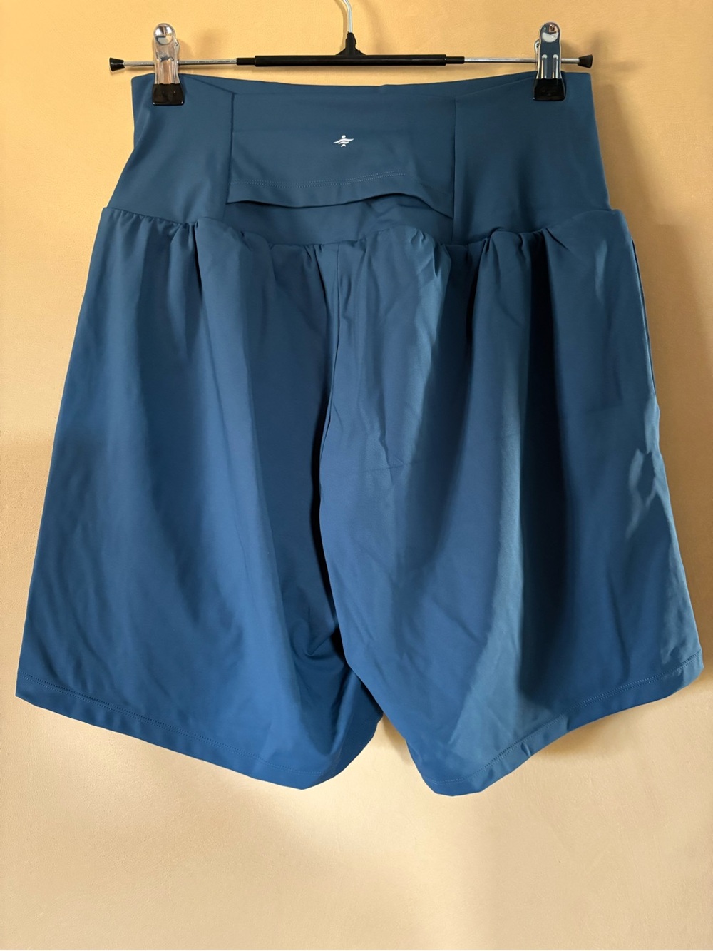 NWT Halara SoftlyZero™ Airy High Waisted Cool Touch Yoga Shorts 3'' - Picture 2 of 16
